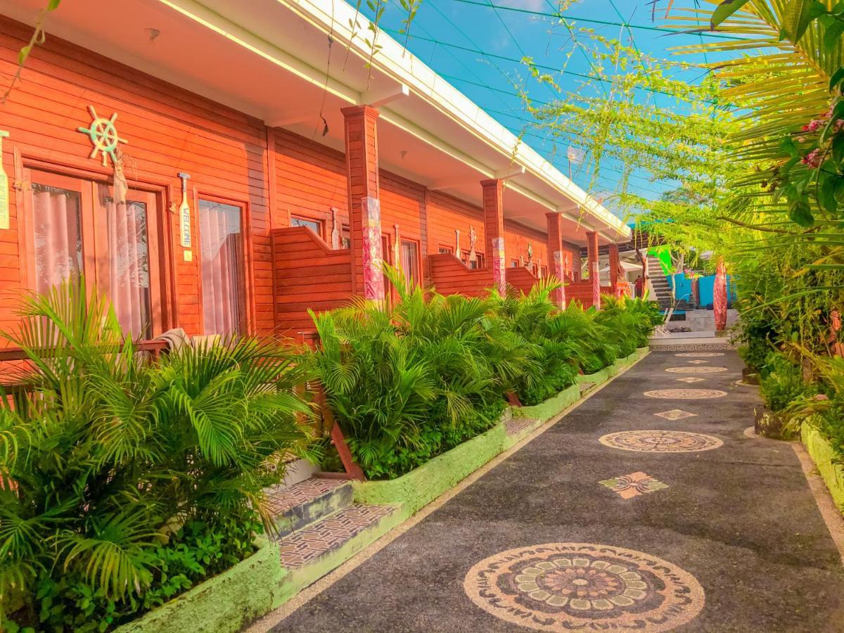 Auora Guest House Nusa Lembongan  Bagian luar foto