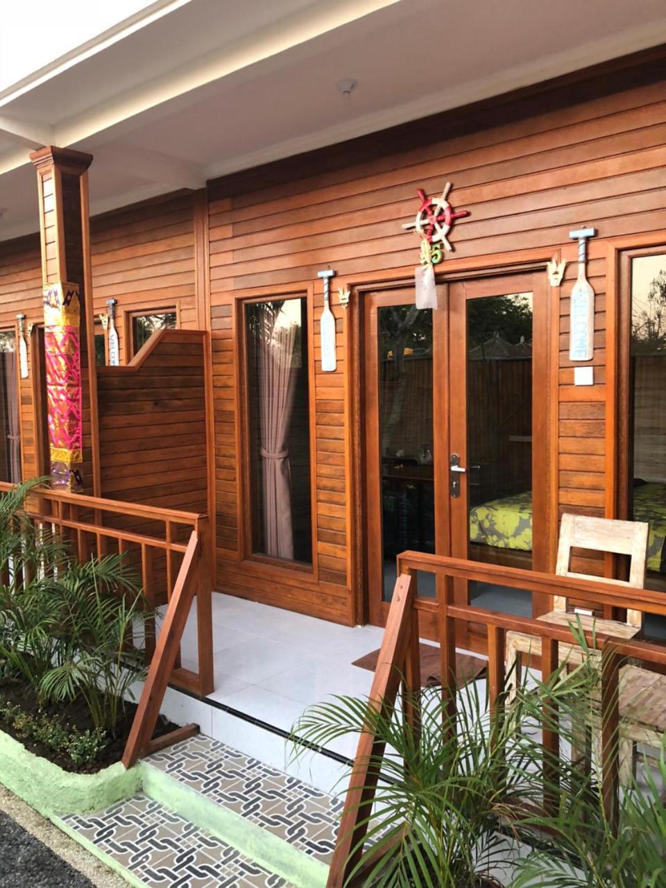 Auora Guest House Nusa Lembongan  Bagian luar foto